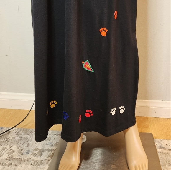 Embroidered Cats black maxi dress. Estimated size large - Picture 12 of 16
